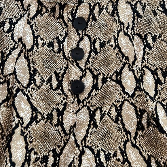 vestique women python wide shorts plaid cream brown sz medium button front - Picture 5 of 11